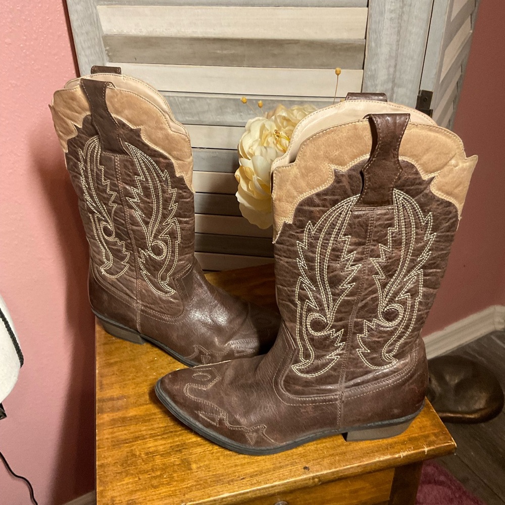 Ladies Cowboy Boots